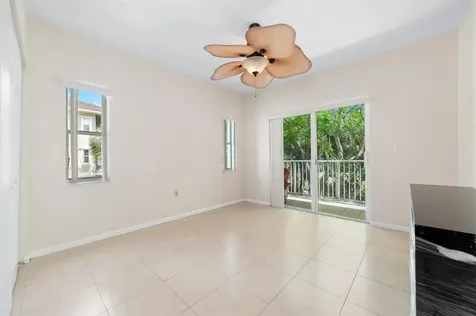 2901 Riverside Drive Coral Springs FL 33065