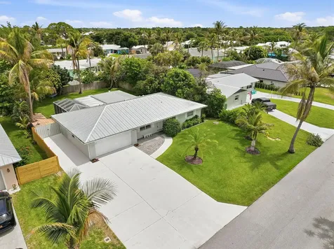 4729 SE Bayshore Terrace Stuart FL 34997