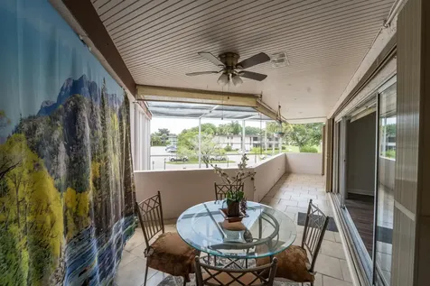 4 Greenway Village N Royal Palm Beach FL 33411