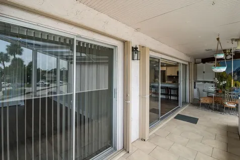 4 Greenway Village N Royal Palm Beach FL 33411