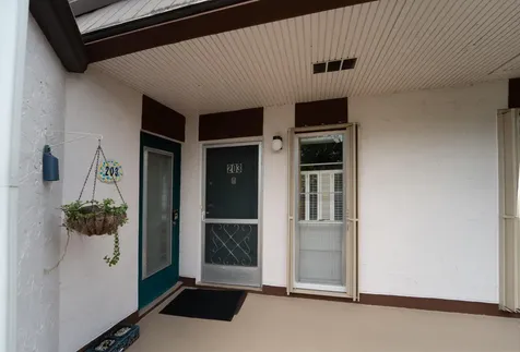 4 Greenway Village N Royal Palm Beach FL 33411