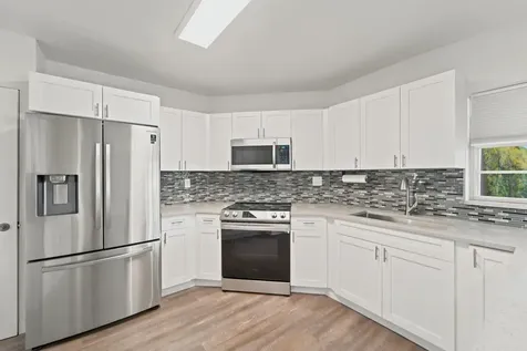 4 Greenway Village N Royal Palm Beach FL 33411