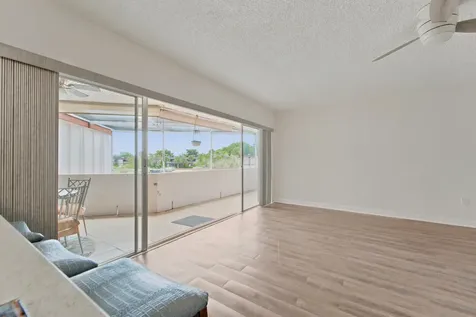 4 Greenway Village N Royal Palm Beach FL 33411