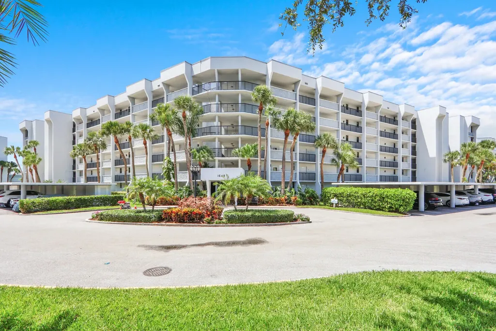 1648 Jupiter Cove Drive Jupiter FL 33469