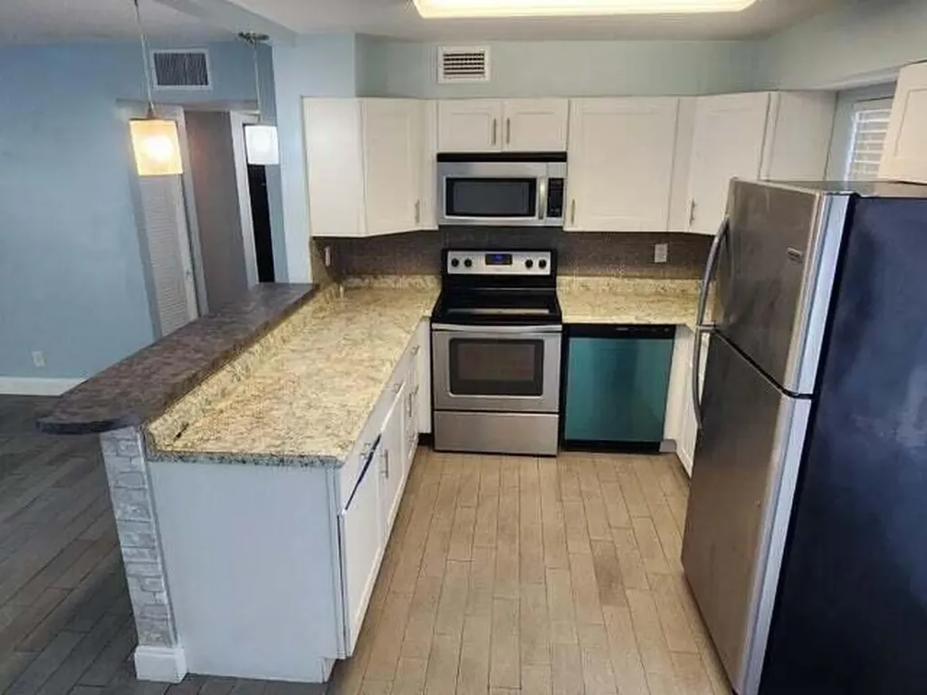 214 SW 1st Street Pompano Beach FL 33060