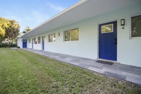 898 SE 2nd Place Deerfield Beach FL 33441