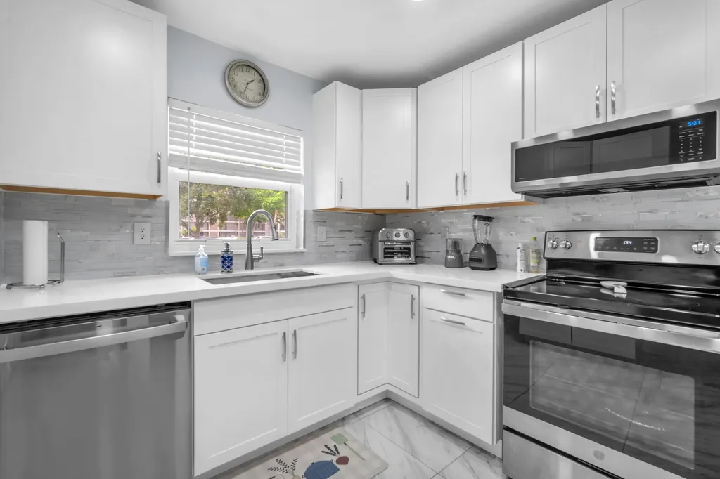 3119 N Palm Aire Drive Pompano Beach FL 33069