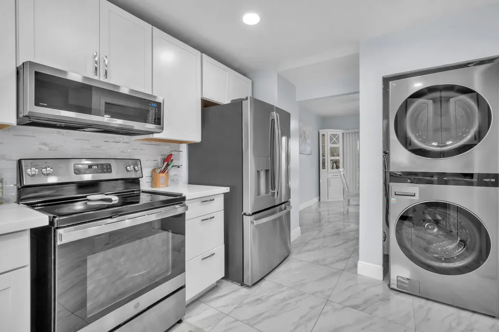 3119 N Palm Aire Drive Pompano Beach FL 33069