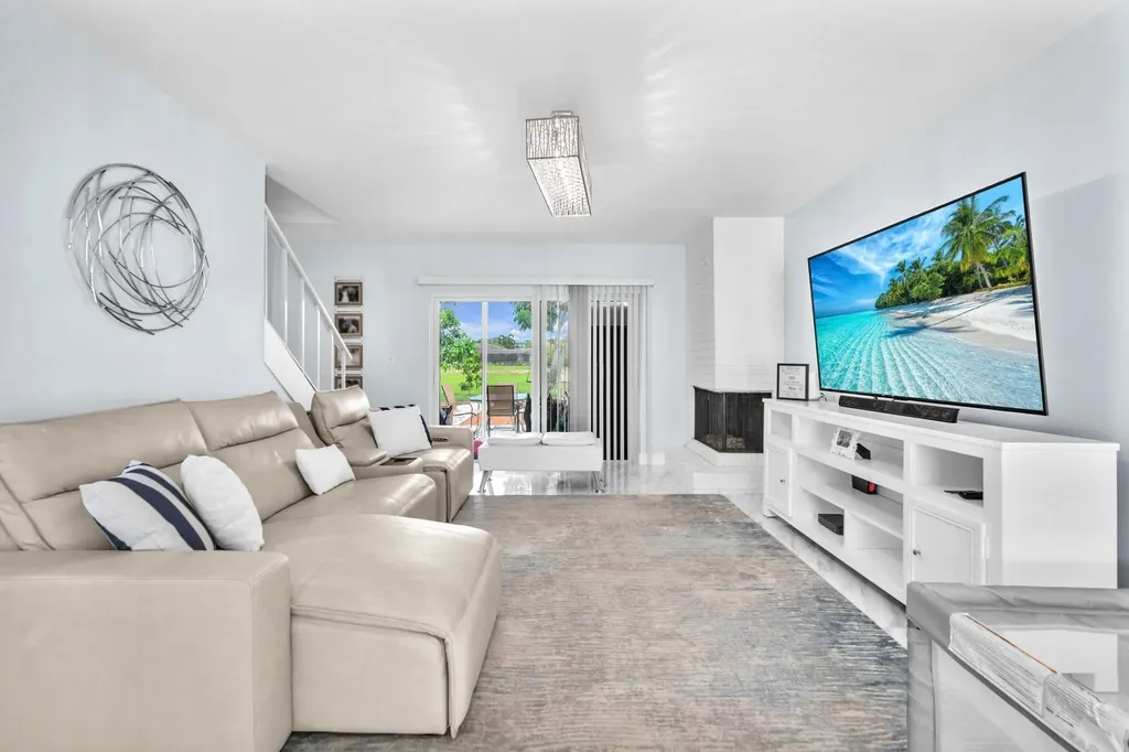 3119 N Palm Aire Drive Pompano Beach FL 33069