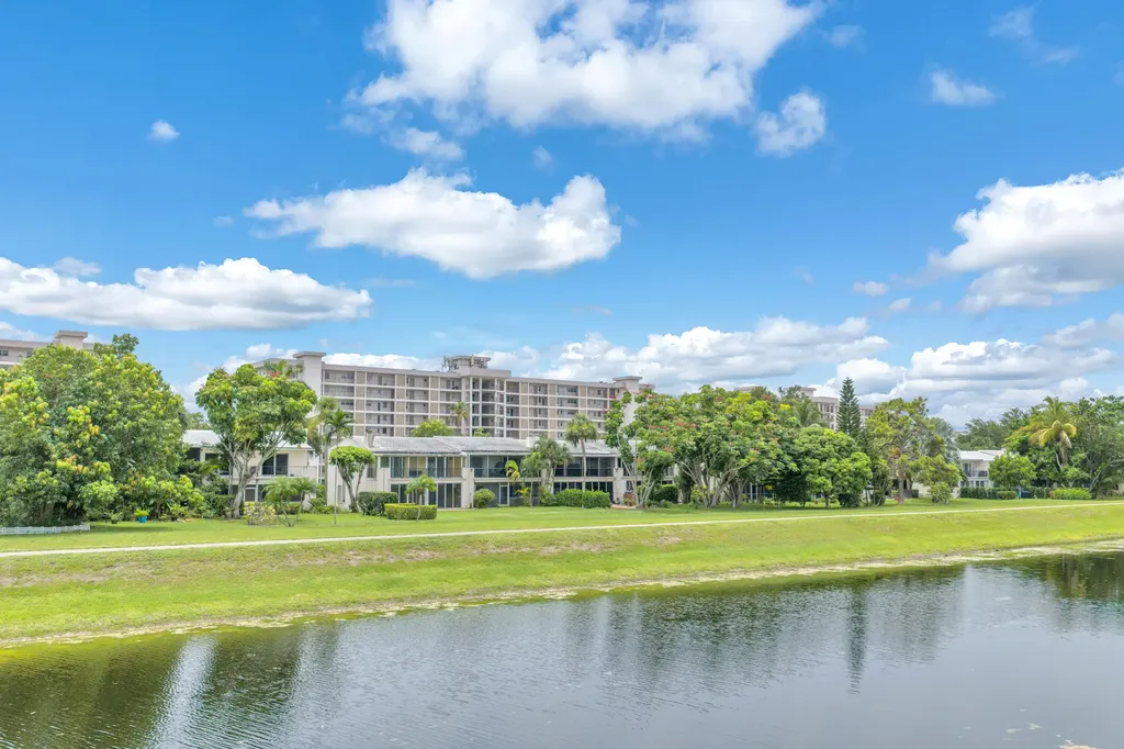 3119 N Palm Aire Drive Pompano Beach FL 33069
