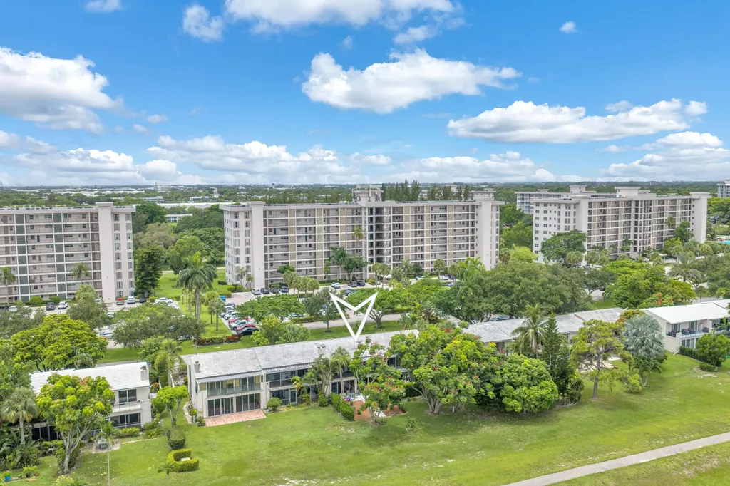3119 N Palm Aire Drive Pompano Beach FL 33069