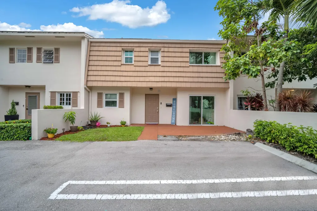 3119 N Palm Aire Drive Pompano Beach FL 33069