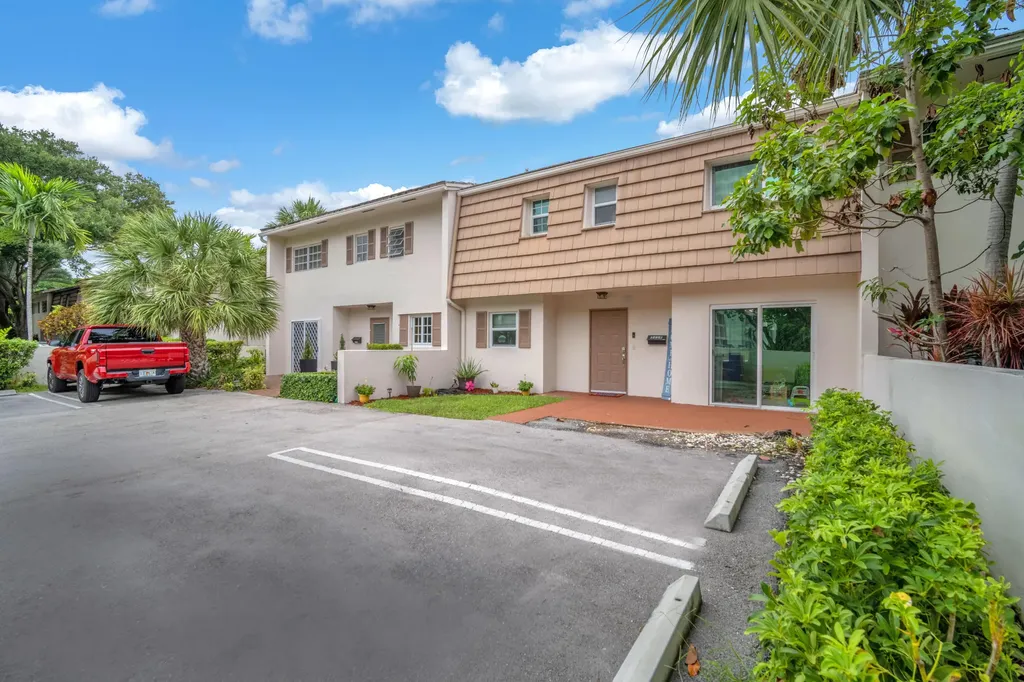 3119 N Palm Aire Drive Pompano Beach FL 33069