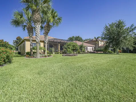 5570 57th Avenue Vero Beach FL 32967