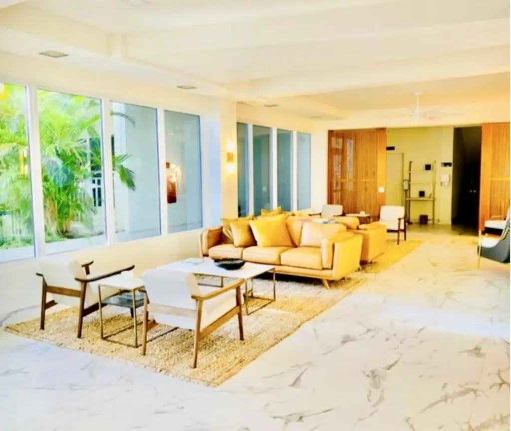 33 S Ocean Avenue Palm Beach Shores FL 33404