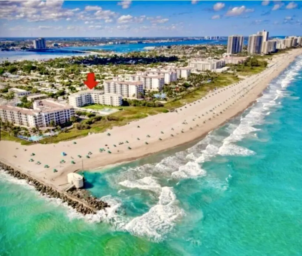 33 S Ocean Avenue Palm Beach Shores FL 33404
