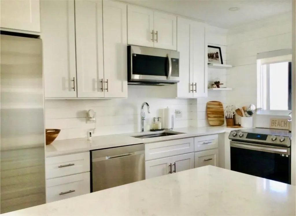 33 S Ocean Avenue Palm Beach Shores FL 33404