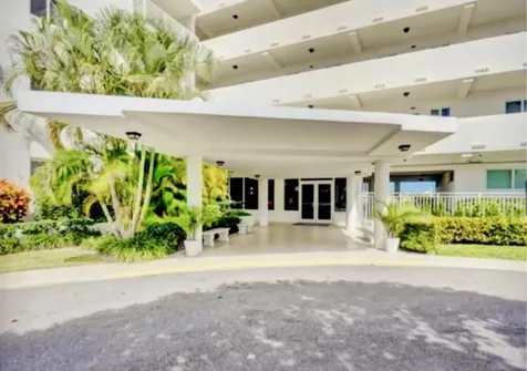 33 S Ocean Avenue Palm Beach Shores FL 33404