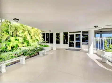 33 S Ocean Avenue Palm Beach Shores FL 33404