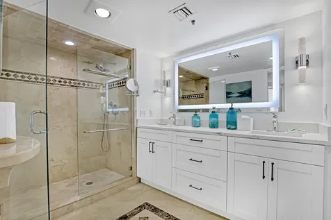 5200 N Ocean Drive N Singer Island FL 33404