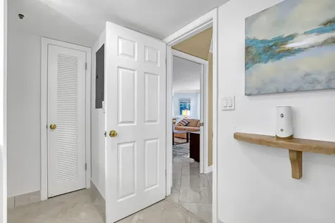 5200 N Ocean Drive N Singer Island FL 33404