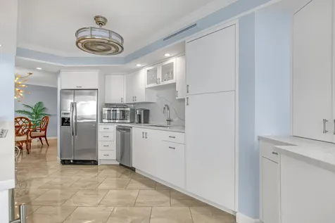 5200 N Ocean Drive N Singer Island FL 33404