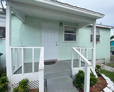 429 N 14th Street Fort Pierce FL 34950