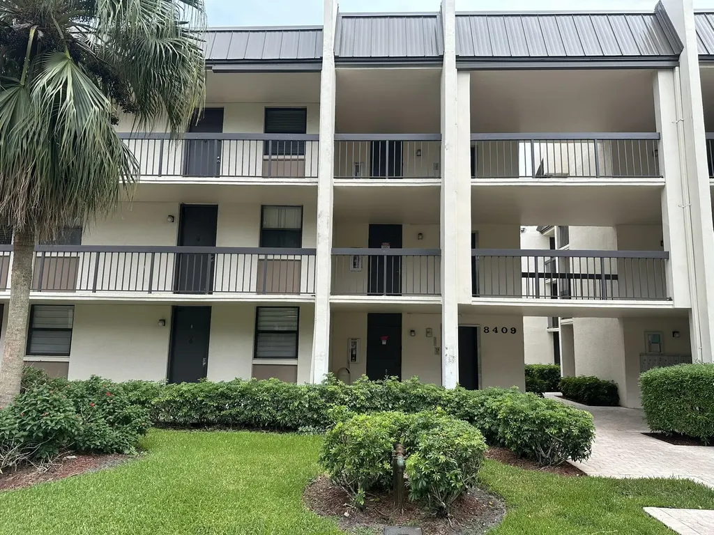 8409 Forest Hills Drive Coral Springs FL 33065