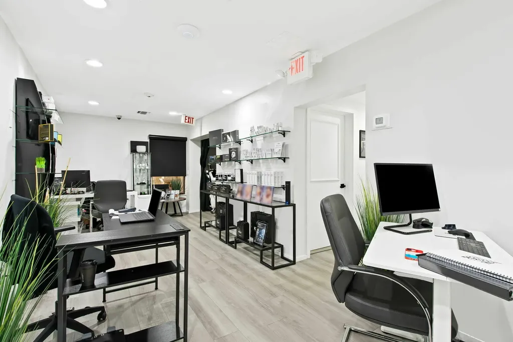 875 Meadows Road Boca Raton FL 33486