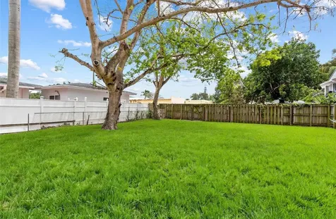 2434 Mckinley Street Hollywood FL 33020