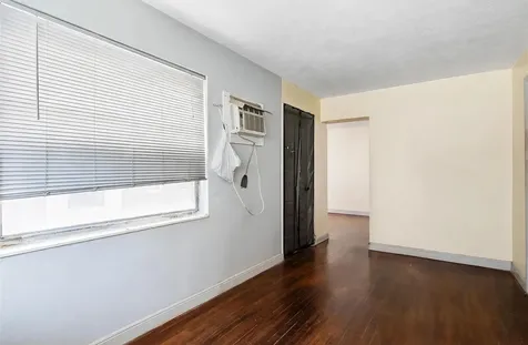 2434 Mckinley Street Hollywood FL 33020