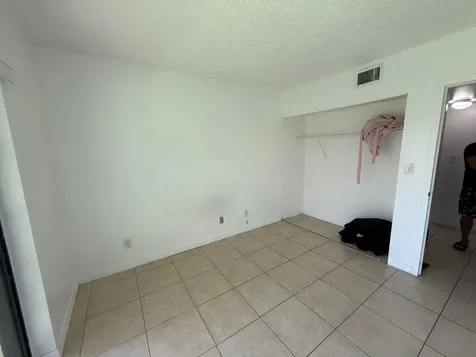 5981 Washington Street Hollywood FL 33023