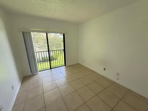 5981 Washington Street Hollywood FL 33023