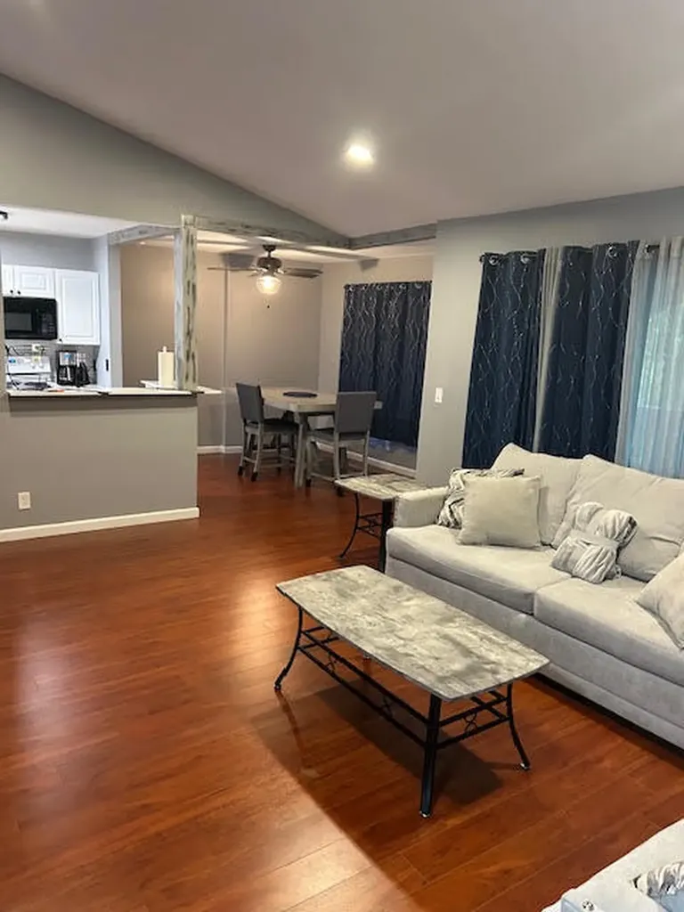 815 W Boynton Beach Boulevard Boynton Beach FL 33426