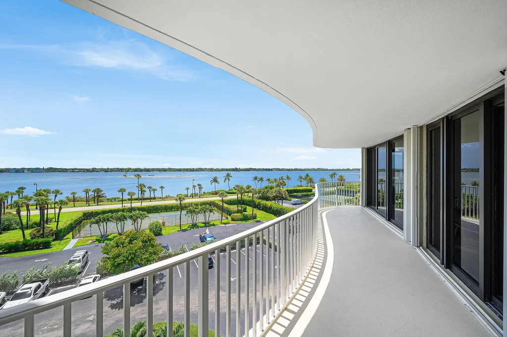 3360 S Ocean Boulevard Palm Beach FL 33480