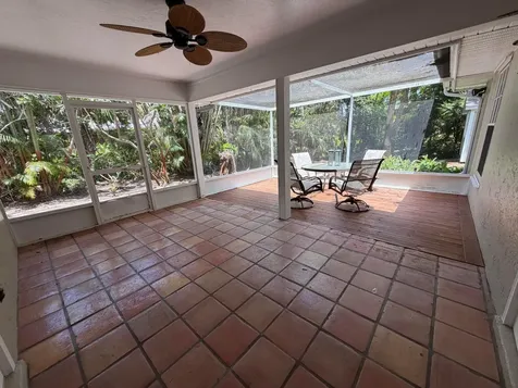 1290 5th Place Vero Beach FL 32962