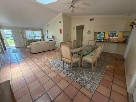 1290 5th Place Vero Beach FL 32962