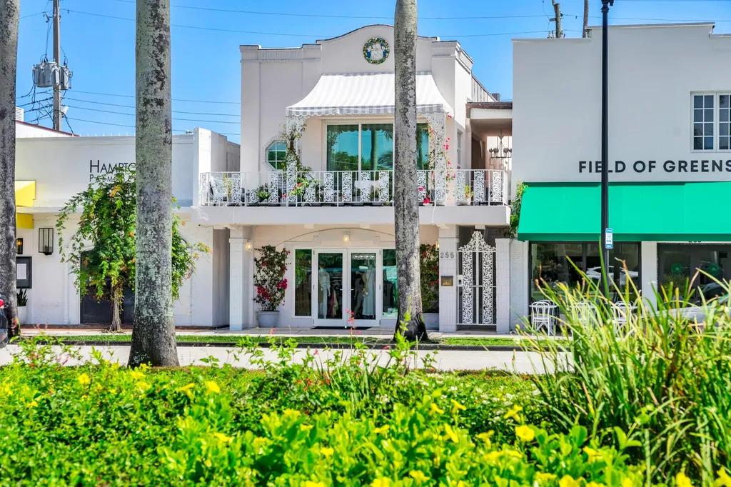 255 Royal Poinciana Way Palm Beach FL 33480