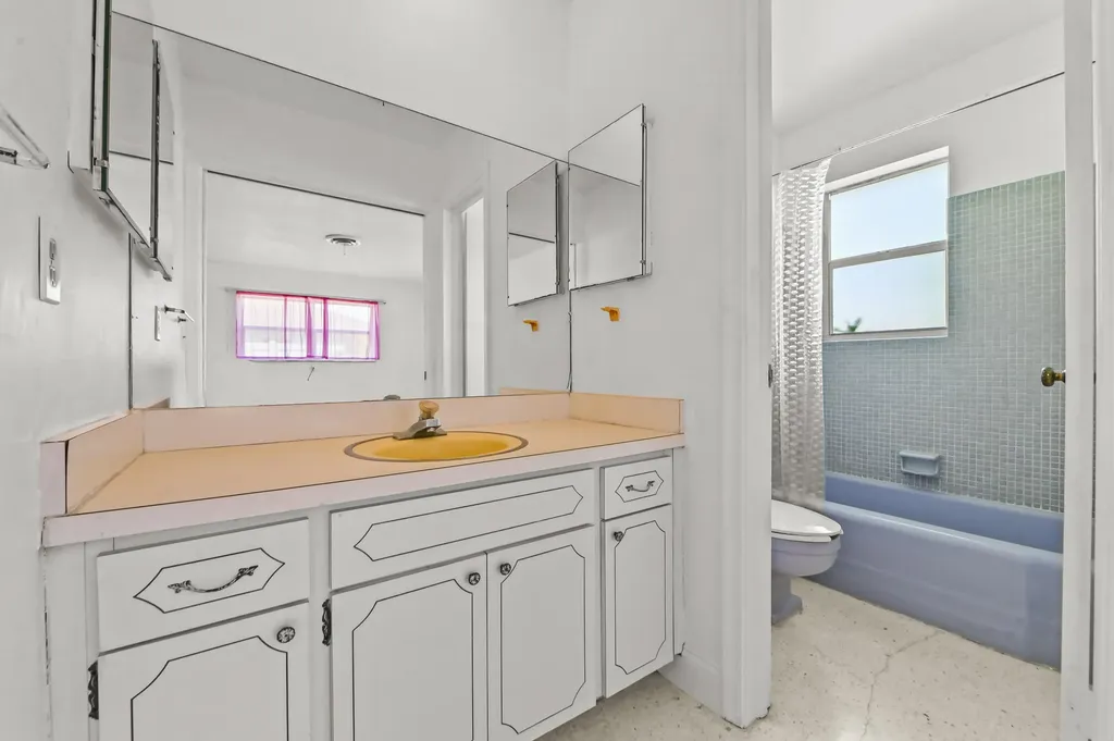 1370 NW 7th Street Boca Raton FL 33486