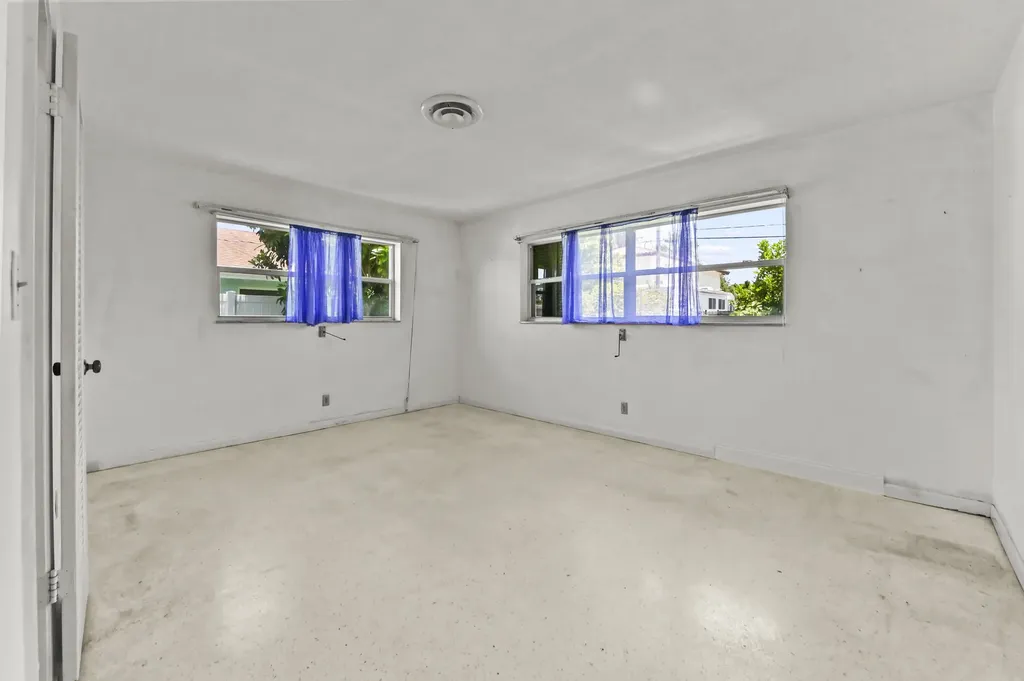 1370 NW 7th Street Boca Raton FL 33486