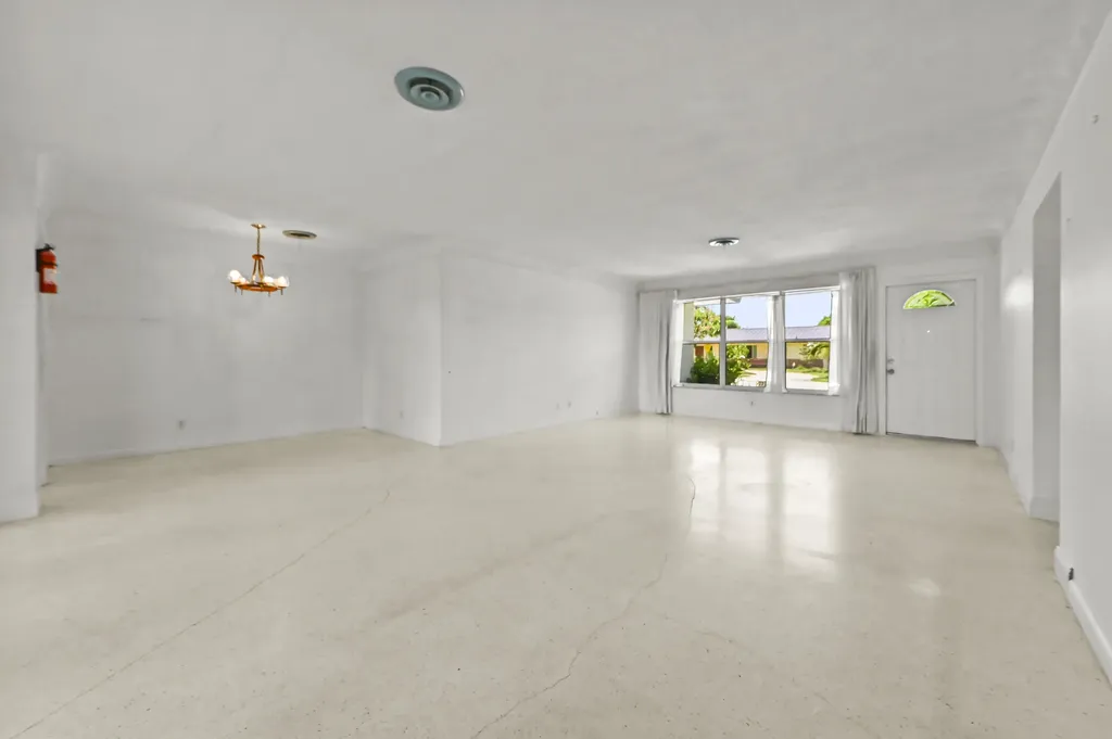 1370 NW 7th Street Boca Raton FL 33486