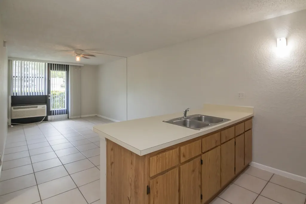 2771 Riverside Drive Coral Springs FL 33065