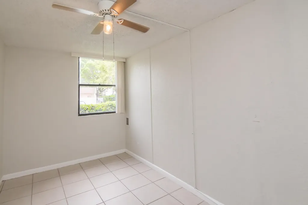 2771 Riverside Drive Coral Springs FL 33065