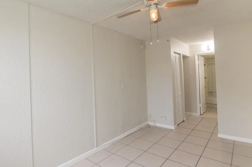2771 Riverside Drive Coral Springs FL 33065