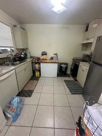 1208 N 57th Avenue Hollywood FL 33021