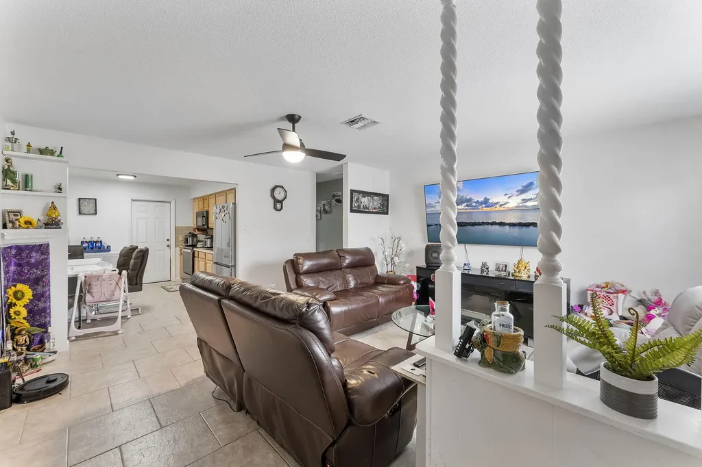 4116 Plumosa Street West Palm Beach FL 33406
