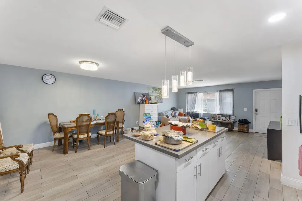 4116 Plumosa Street West Palm Beach FL 33406