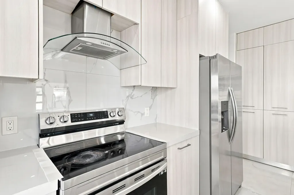 2239 SW 10th Street Miami FL 33135