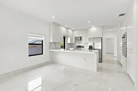 2239 SW 10th Street Miami FL 33135