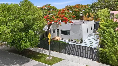 2239 SW 10th Street Miami FL 33135